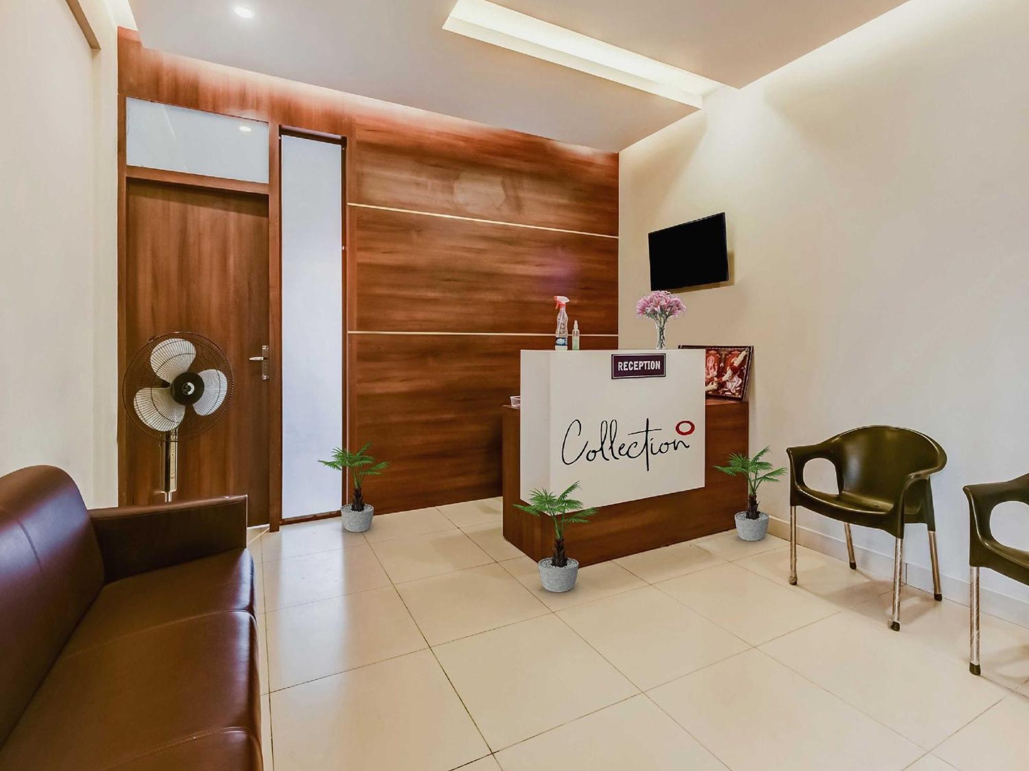 Collection O Yashas Serviced Apartment Vanivilasa Puram Exteriör bild